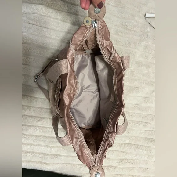 Kipling Art Mini handbag in a metallic rose - Picture 11 of 16